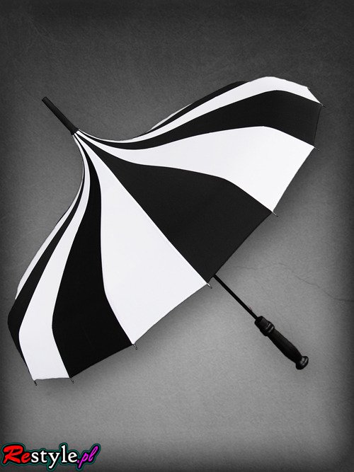 photo n°2 : Parapluie gothique style sorcière