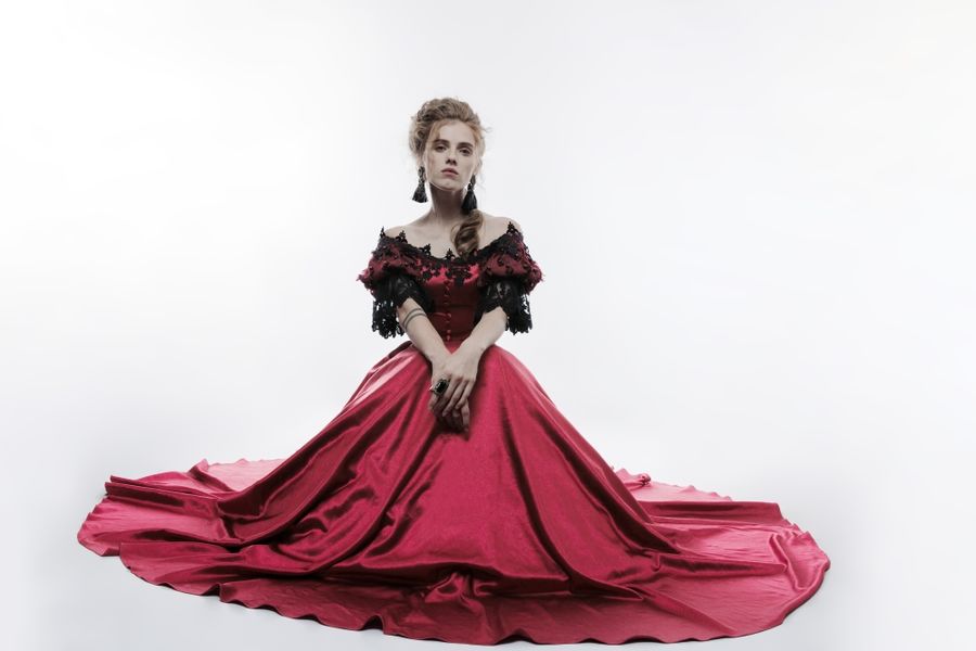 ROBE ROUGE STYLE CABARET GOTHIQUE