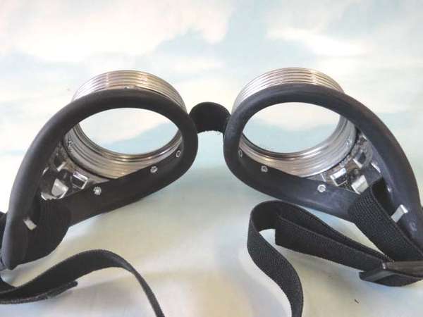 photo n°2 : Lunettes cyber gothique goggles