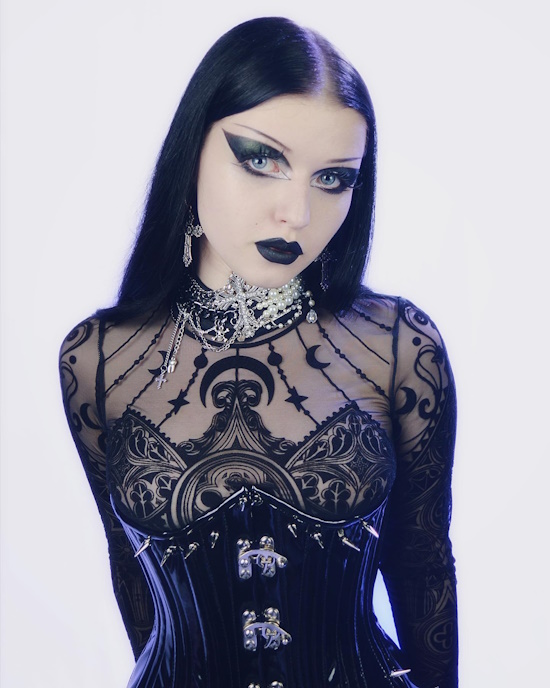 photo n°5 : Body RESTYLE 'cathedral corset'