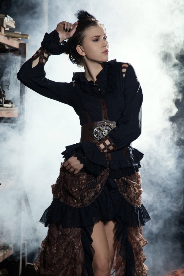 photo n°3 : Longue jupe steampunk RQ-BL