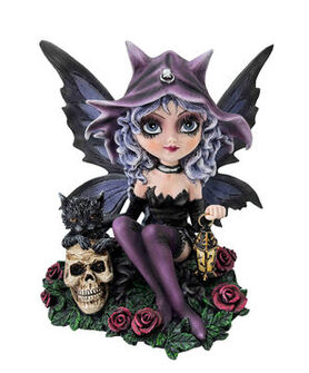 Figurine gothique 'Fée des Lanternes Oubliées'