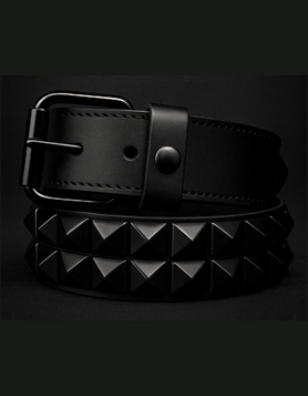 Ceinture gothique cuir clous pyramide noirs