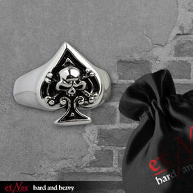 Bague gothique 'ace of spades skull'