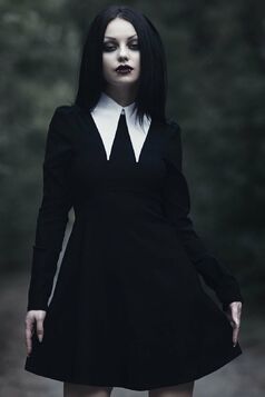 Robe KILLSTAR 'cathedral'