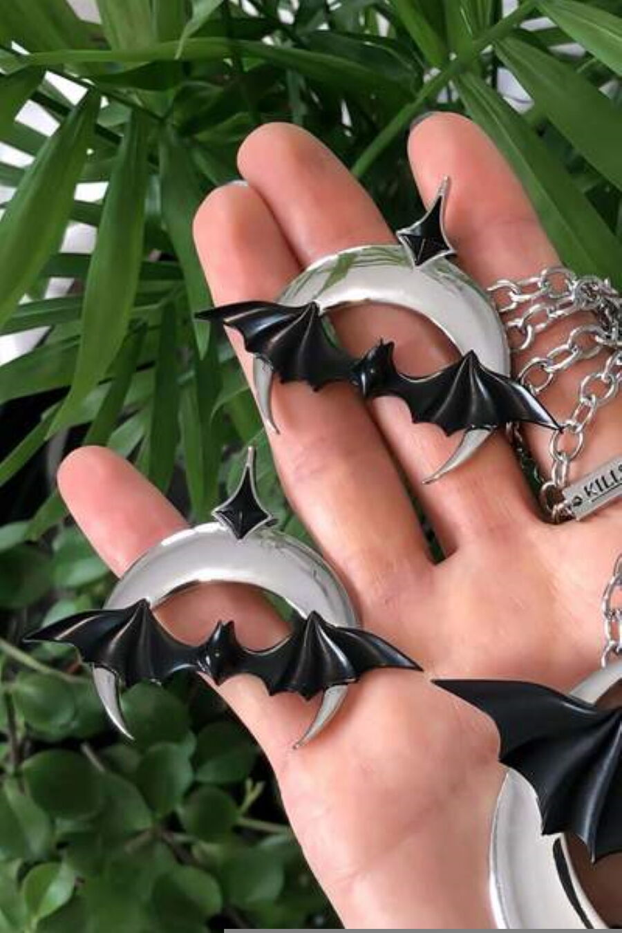 photo n°3 : Boucles d'oreilles KILLSTAR 'chiroptera'