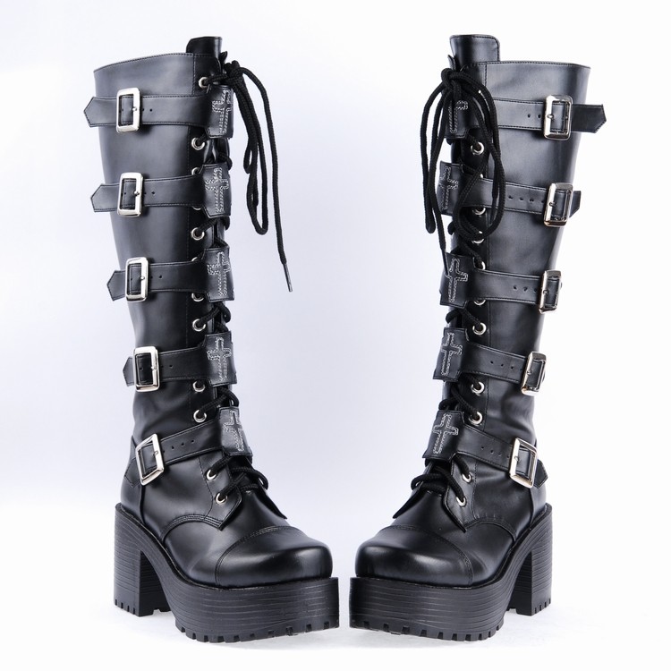 chaussures gothiques