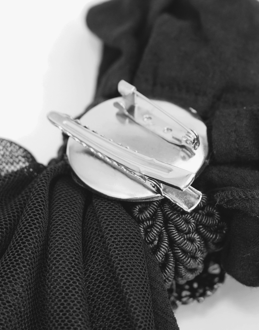 photo n°4 : Jabot de chemise noir DEVIL FASHION