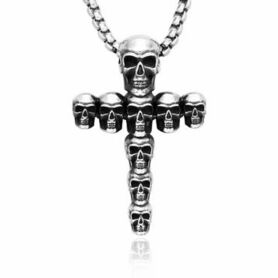Croix gothique 'skulls'