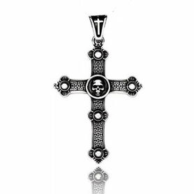 Croix gothique en acier inoxydable