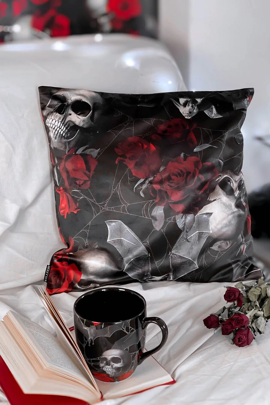 Housse de coussin KILLSTAR 'Haunted Garden'