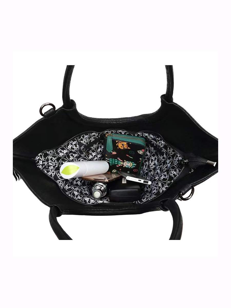 photo n°5 : Sac à main clouté