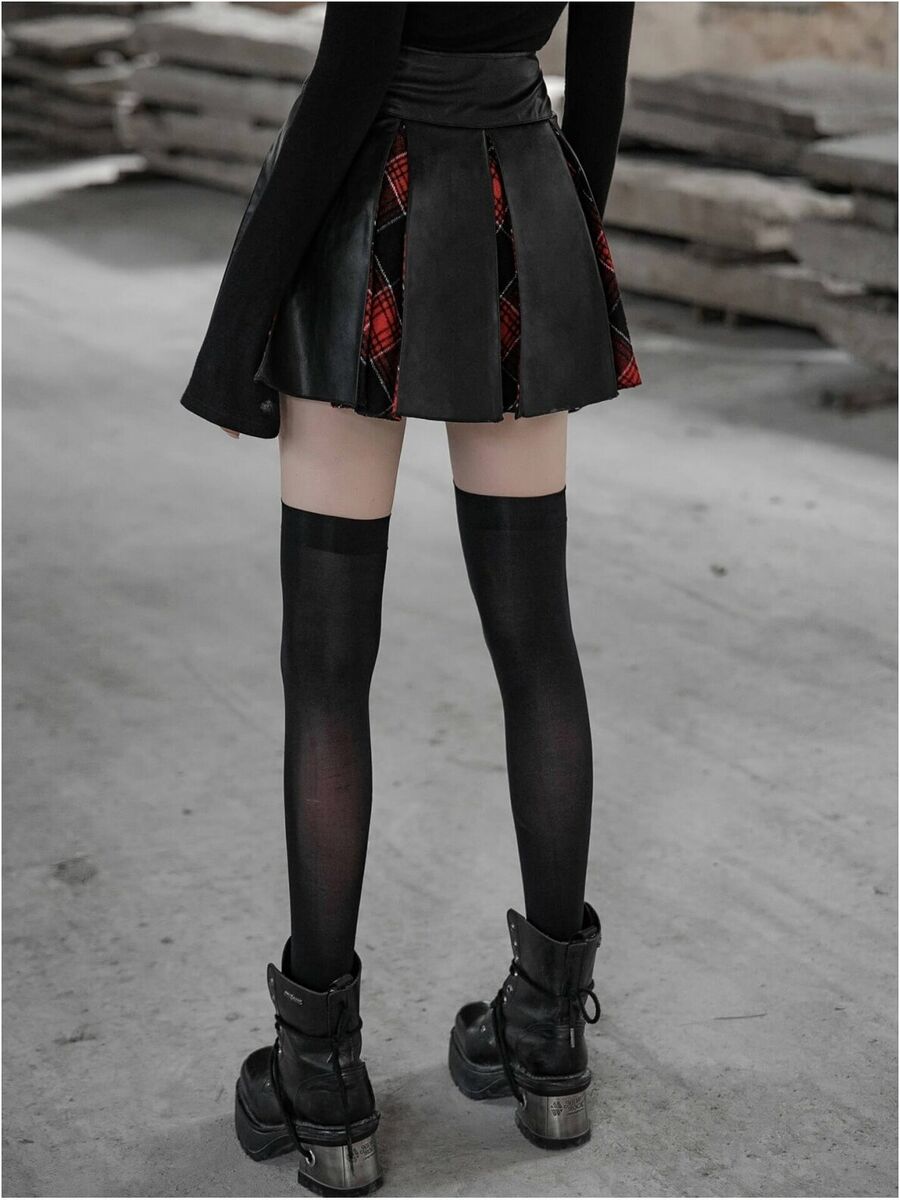 Mini jupe PUNK RAVE en simili cuir noir et tissu tartan rouge