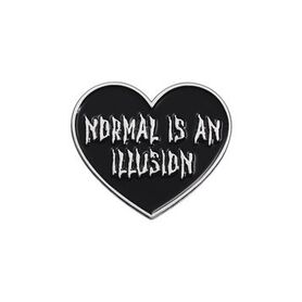 Pin's Gothique Coeur Normal Is An Illusion