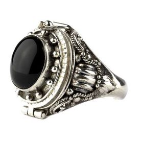 Bague poison en argent