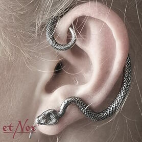 Tour d'oreille serpent