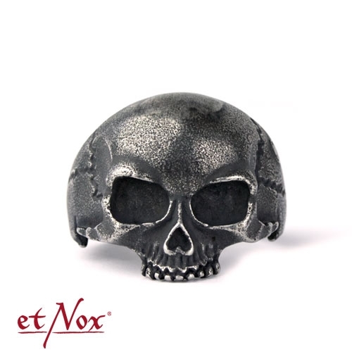 Bague gothique skull