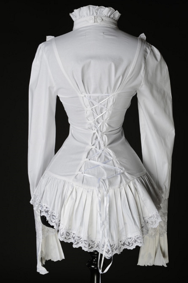 photo n°4 : Chemisier gothique victorien blanc