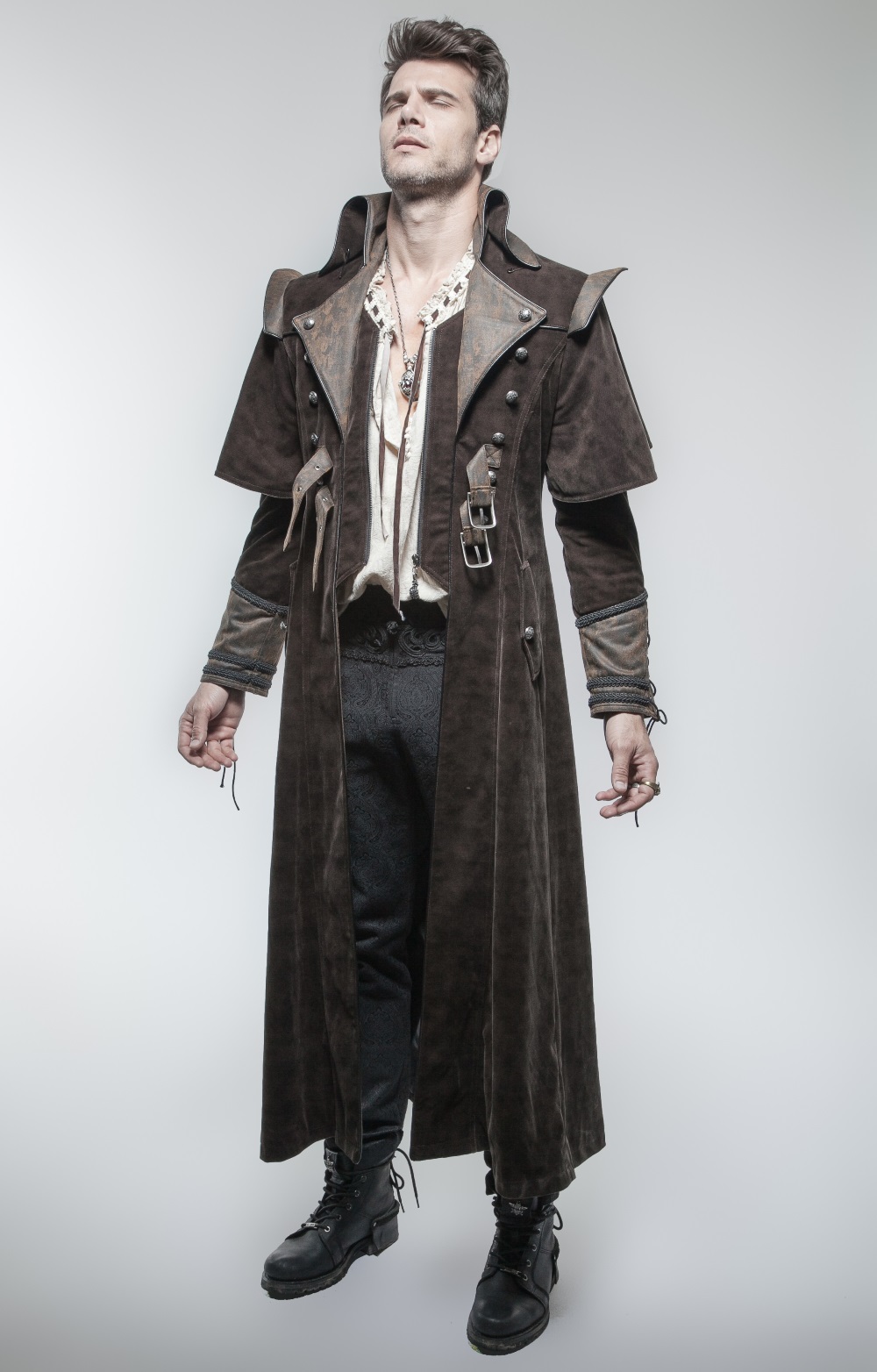 photo n°3 : Manteau steampunk 'ludwig 1867'